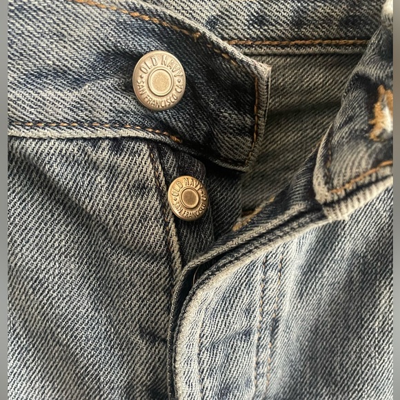 Old Navy
 slouchy HighRise distressed jeans 
Size 8 - Picture 3 of 5